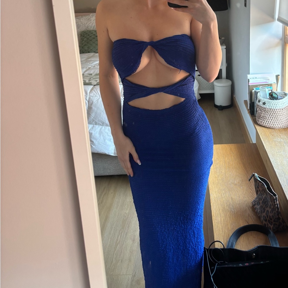 PrettyLittleThing Royal Blue Strapless Cutout Dress